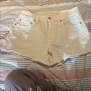 White Hollister shorts size 2 brand new w tags.